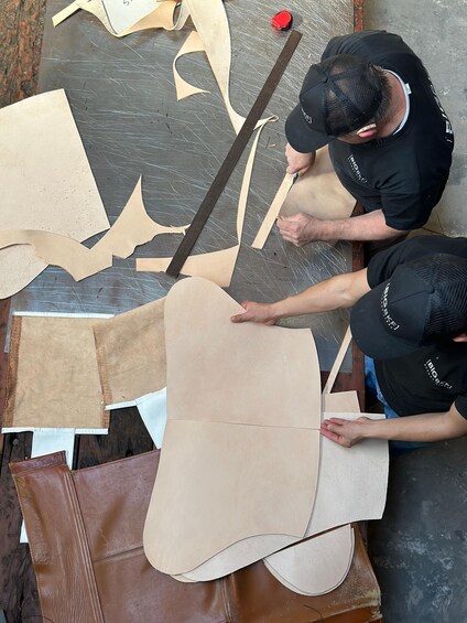 Picture 9 for Activity Argentina: Leather Butterfly Chair Workshop Tour with Wine 4