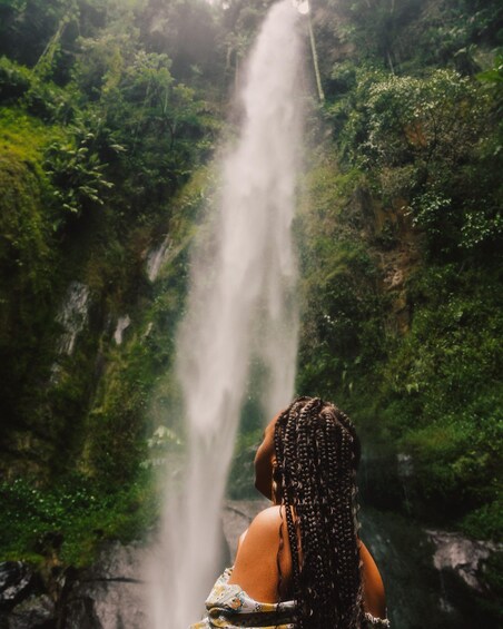 Arusha nature hike to Napuru waterfalls. 1