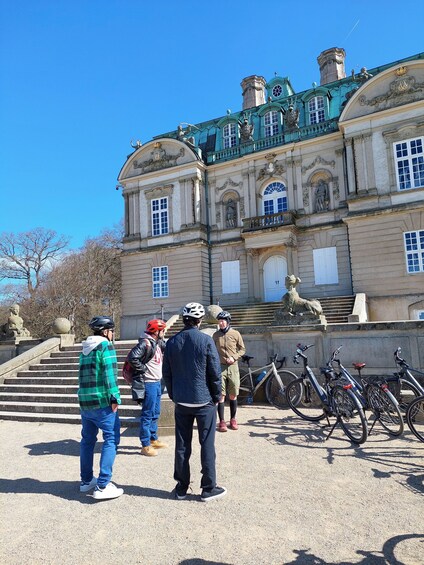 Picture 2 for Activity Copenhagen: Guided Tour Deer Park in Klampenborg 2