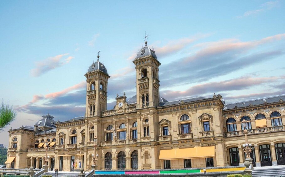 Picture 3 for Activity San Sebastian: Insta-Perfect Walk with a Local 4