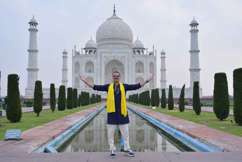 Picture 2 for Activity Taj Mahal Tour By High-Speed Train Experience -All Inclusive 2