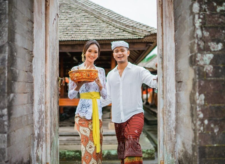 Picture 6 for Activity Bali: Professional photoshoot at Pengelipuran bamboo forest. 2