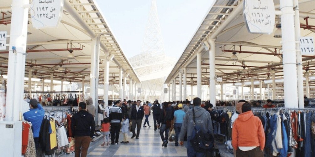 Picture 4 for Activity Riyadh: Guided Tour with Historical Landmarks and Coffee 3