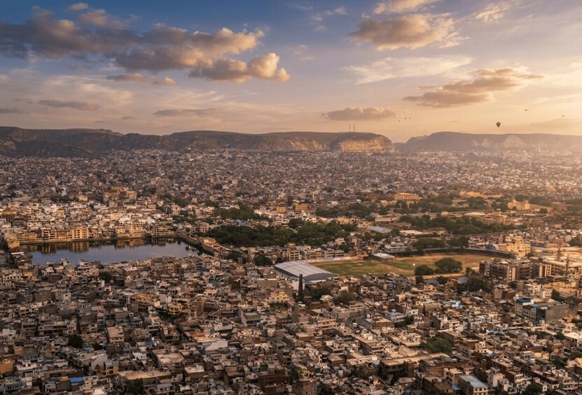 Picture 1 for Activity Jaipur: Forts & Folk Tales Evening with Rooftop Dinner 2