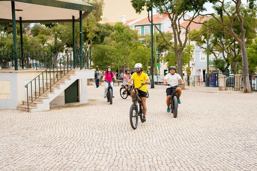 Picture 7 for Activity Lisbon: Hills, Alfama, and Mouraria Tour by Electric Bike 4