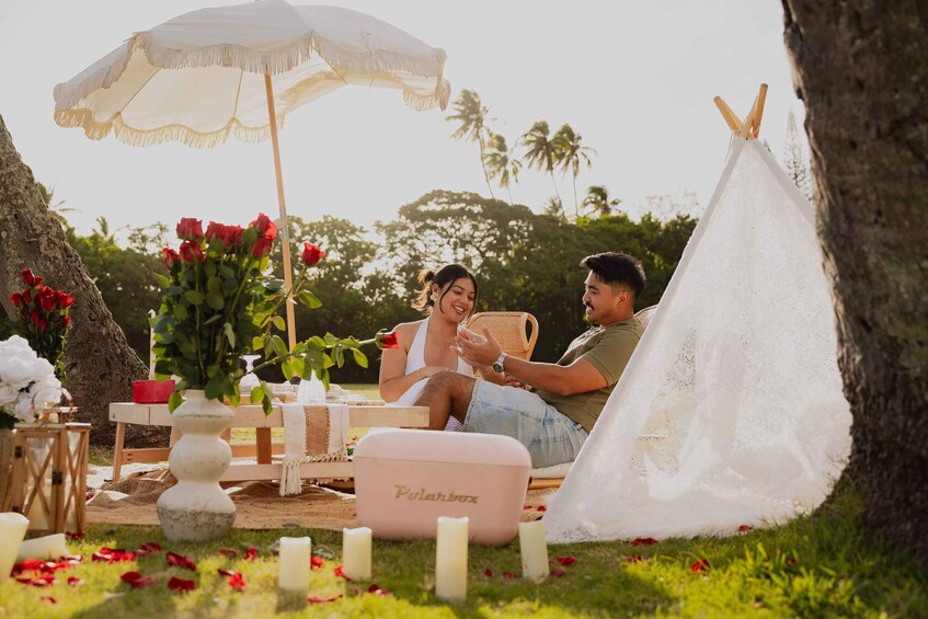 Picture 2 for Activity Waikiki : Beach Picnic with Professional Photography! 3