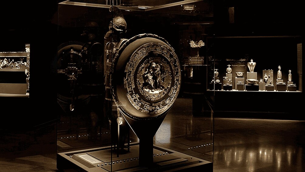 Picture 2 for Activity From Thessaloniki: Aigai Royal Tombs & Pella Museum Day Trip 5