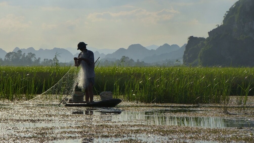 Full day Van Long Natural Reserve & Kenh Ga Floating Village