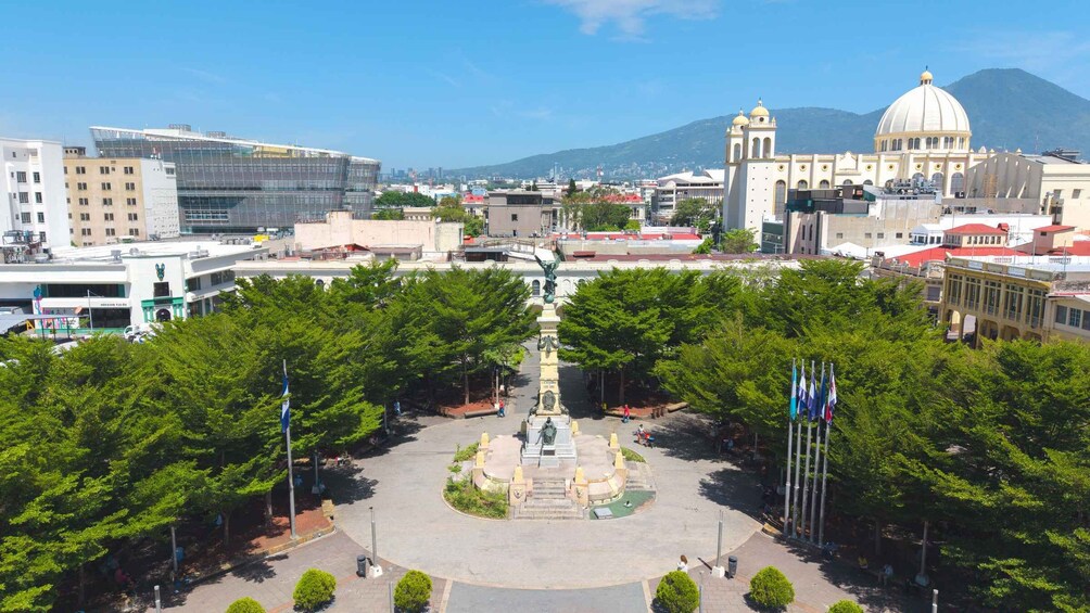 Picture 14 for Activity Devil´s Gate and historic downtown of San Salvador 2