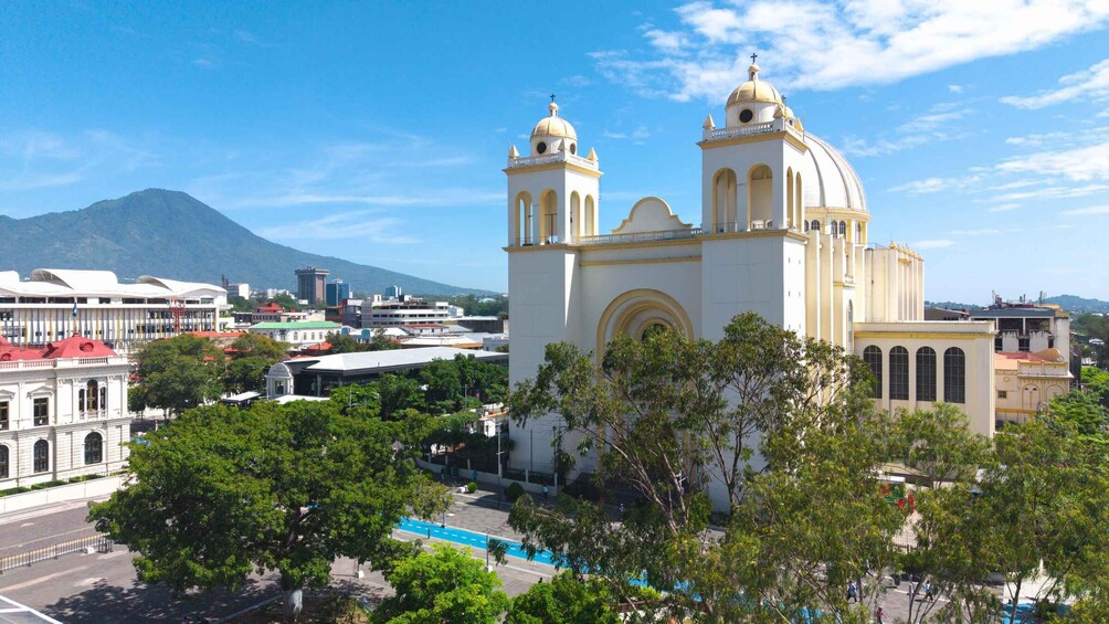 Picture 12 for Activity Devil´s Gate and historic downtown of San Salvador 5