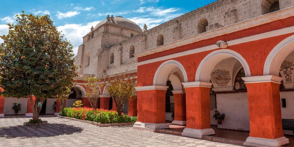 Picture 1 for Activity Arequipa : City Tour - Discovering Hidden Treasures 2