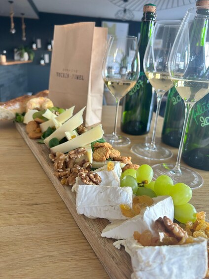Picture 3 for Activity Cramant: OP3 3 Vintages and cheeses 4