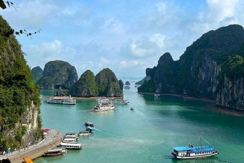5-Star Ha Long Bay Day Cruise: Jacuzzi, Kayaking & Scenic Wonders 4