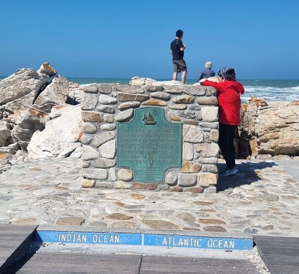 Picture 1 for Activity Guided Cape Agulhas Tour: Where Two Oceans Meet 3