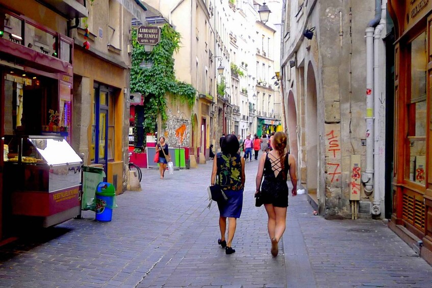 Picture 10 for Activity Paris: Le Marais Private Gourmet Food & Wine Tour 4