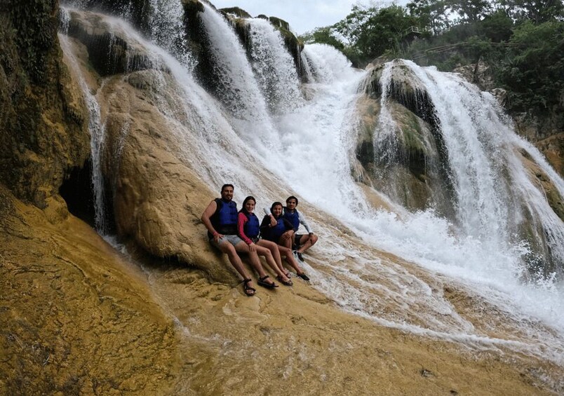 Picture 5 for Activity Two places, one adventure: Minas Viejas and Meco Waterfalls 2