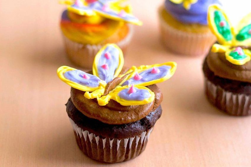 Fun Cupcake Decorating Class With a Local Chef in Sacramento 3