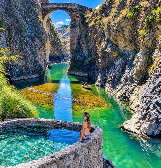Colca Canyon 1-Day Tour from Arequipa & Condor Viewpoint 1