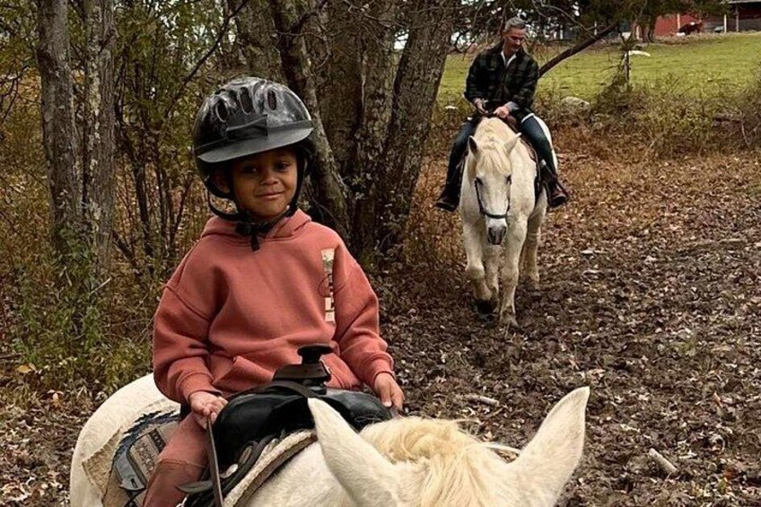 45 Minute Scenic Horseback Trail Ride 1