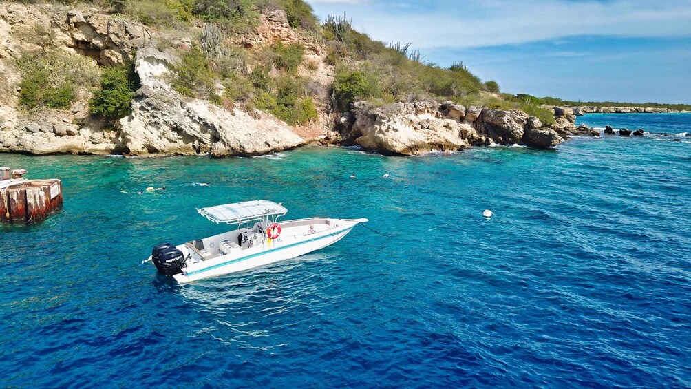Picture 13 for Activity Willemstad: Private Boat Tour with Snorkeling and Swimming 2