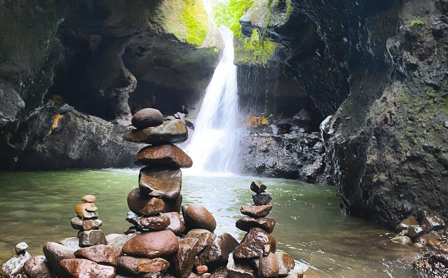 Picture 3 for Activity Exclusive Tetebatu: Waterfall, Rice Fields, Monkey & Weaving 4