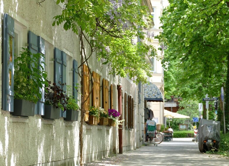 Picture 5 for Activity Haidhausen: Insider Tour! Secrets in Munich's French Quarter 4