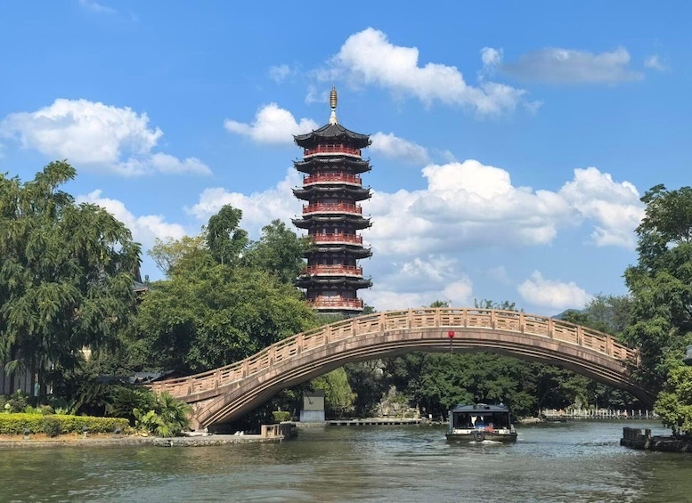 Picture 20 for Activity Guilin City, Longji Terraces, Li River Cruise Shared Trip 4