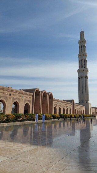 Muscat: Cultural Experience Tour with Local Guide 1