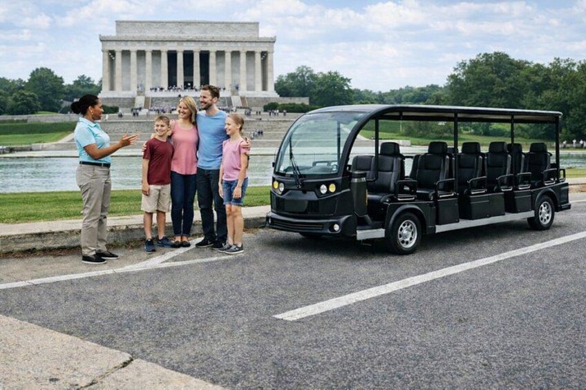 Washington DC: Easy Sightseeing Guided Monuments Tour by E-Cart 4