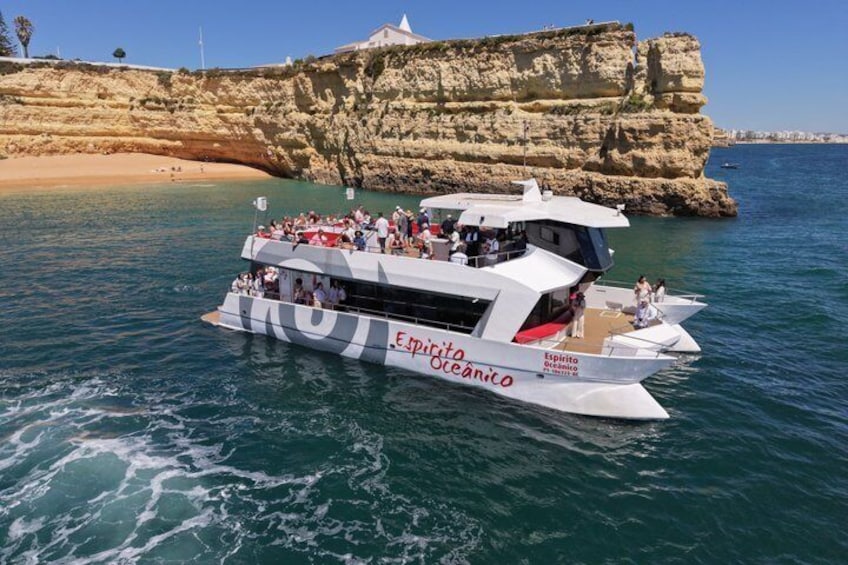 Portimao: Brunch and Benagil Caves 1