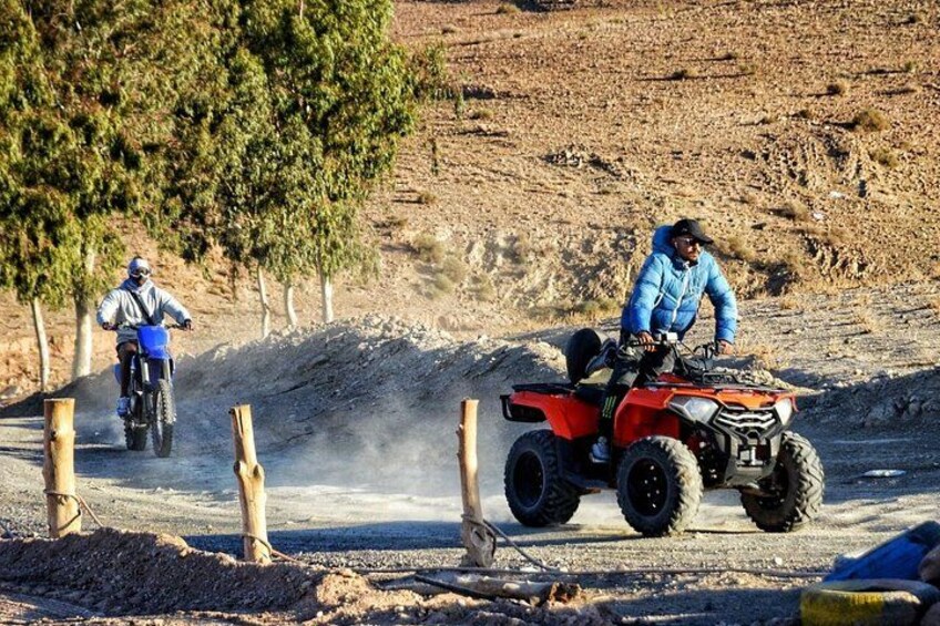 Sit down to a three-course dinner in the desert with this private dining package for couples, families, or groups. This tour includes round-trip transportation from your hotel or riad, a three-course 5