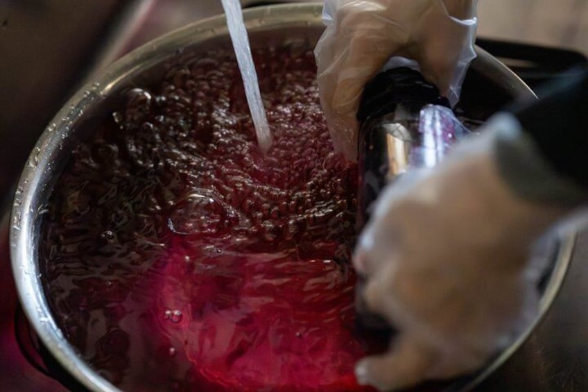 Nihonbashi Tokyo Furoshiki Dyeing Experience 3
