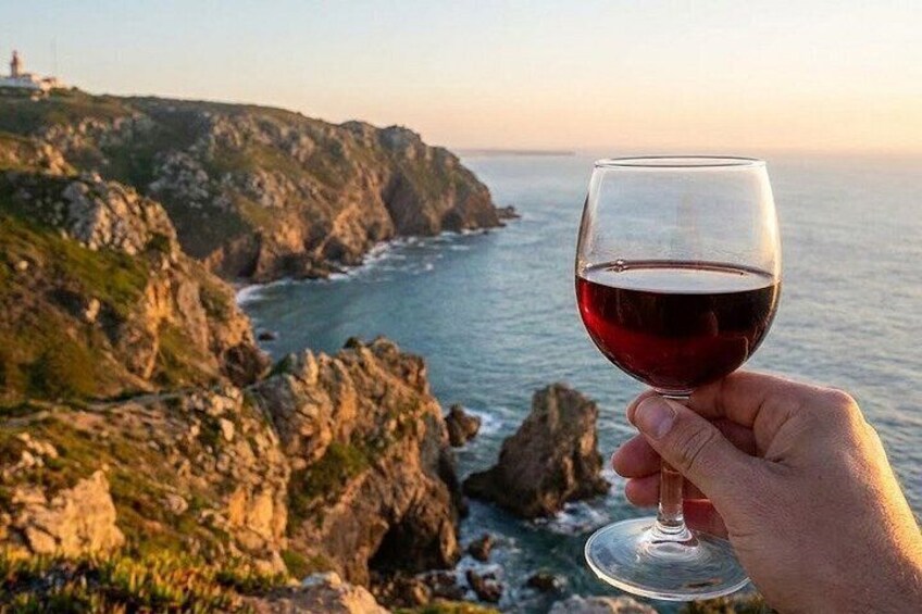 Pause at a hidden scenic point for a complimentary sip of local wine. Take in the sweeping landscape and toast to the day ahead before continuing to our vineyard visit. 4