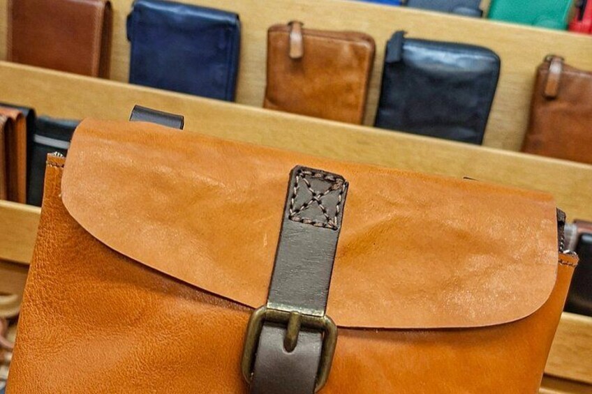 Lucca Leather Shopping Experience with Local Expert 1
