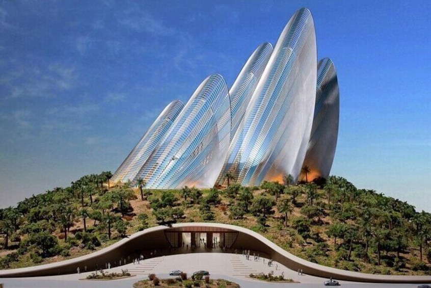Step inside Zayed National Museum and feel the UAE’s rich heritage come alive.
1