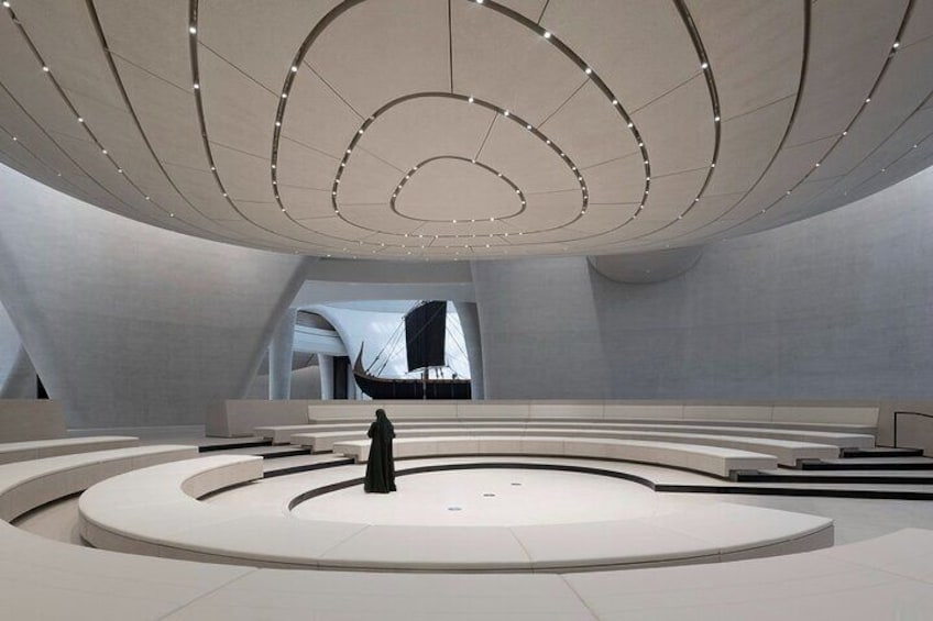 Discover rare artifacts and immerse yourself in Emirati culture and tradition.
4