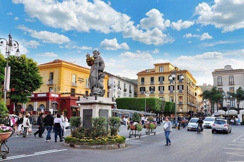 Pompeii & Mt Vesuvius Wine Tasting with Lunch from Naples 3