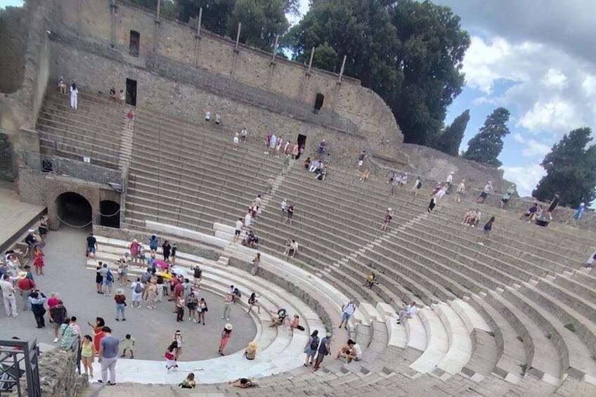 Pompeii & amalfi coast private tour 1