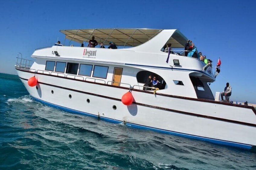 Hurghada Hula Hula Swimming & Lunch & Watersports 1