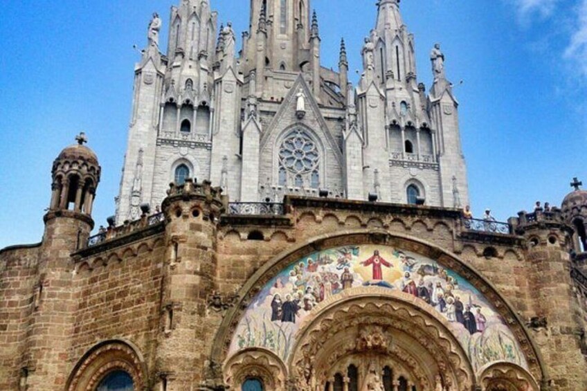 Barcelona Attraction Pass with Hop On Bus, La Sagrada Familia 3
