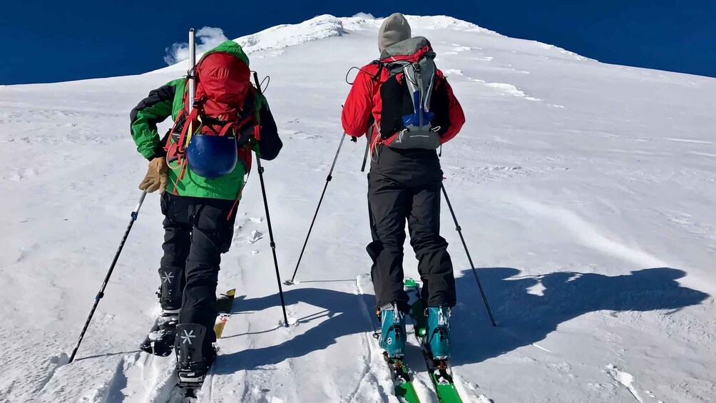 Picture 3 for Activity Climb Villarrica Volcano on cross-country skis 3