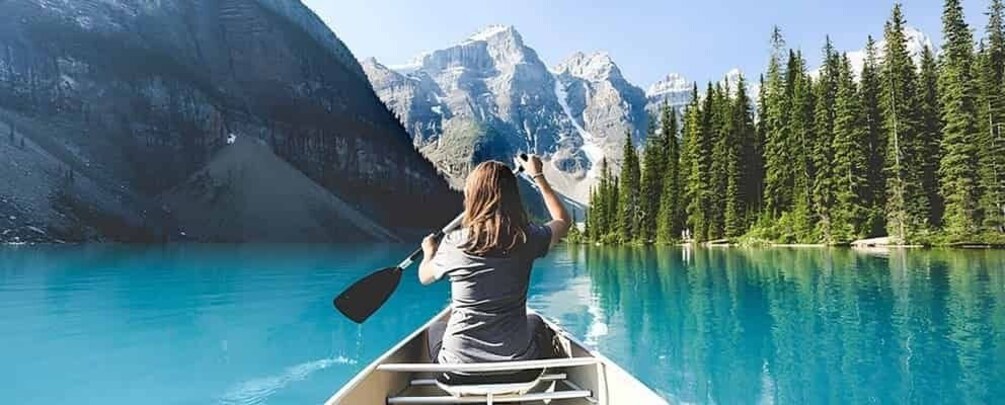 Banff: Lake Louise and Moriane Lake 2.5 hours at each Lake 1