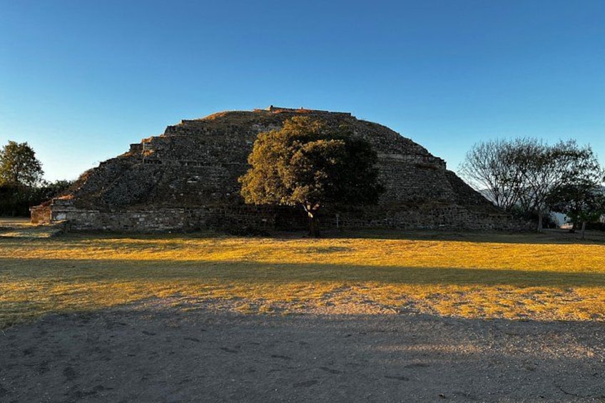 Oaxaca: Monte Alban, Barro Negro, Alebrijes y Fábrica de Mezcal 4