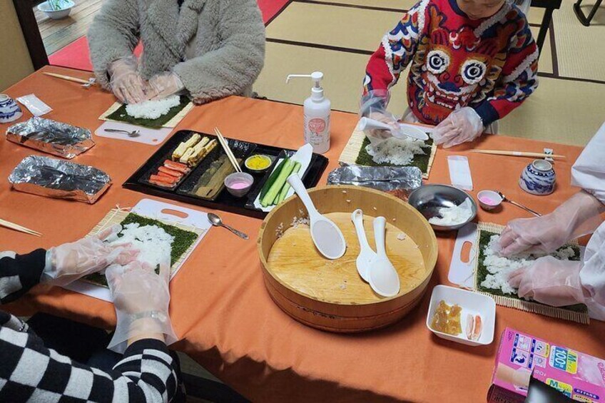 Kyoto Hand Rolled Sushi Class 1