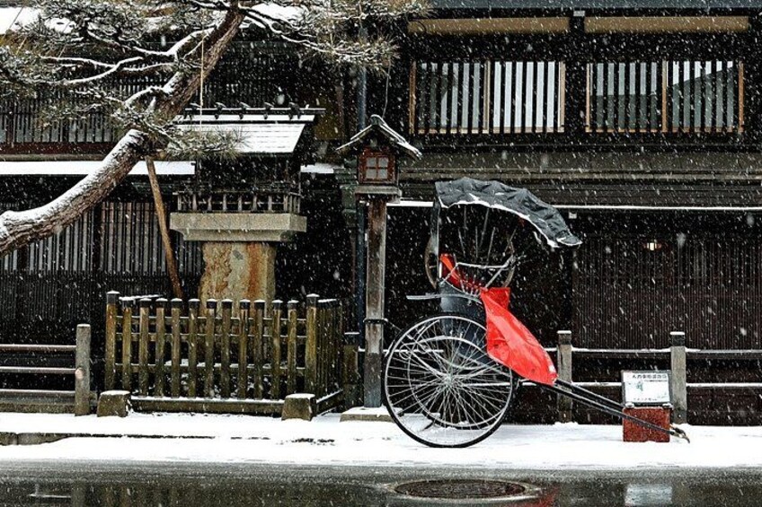 Hida Takayama Shirakawa go and Old Town Day Tour From Nagoya 3