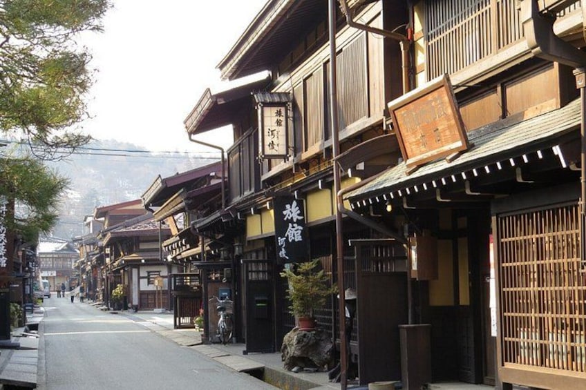 Hida Takayama Shirakawa go and Old Town Day Tour From Nagoya 4