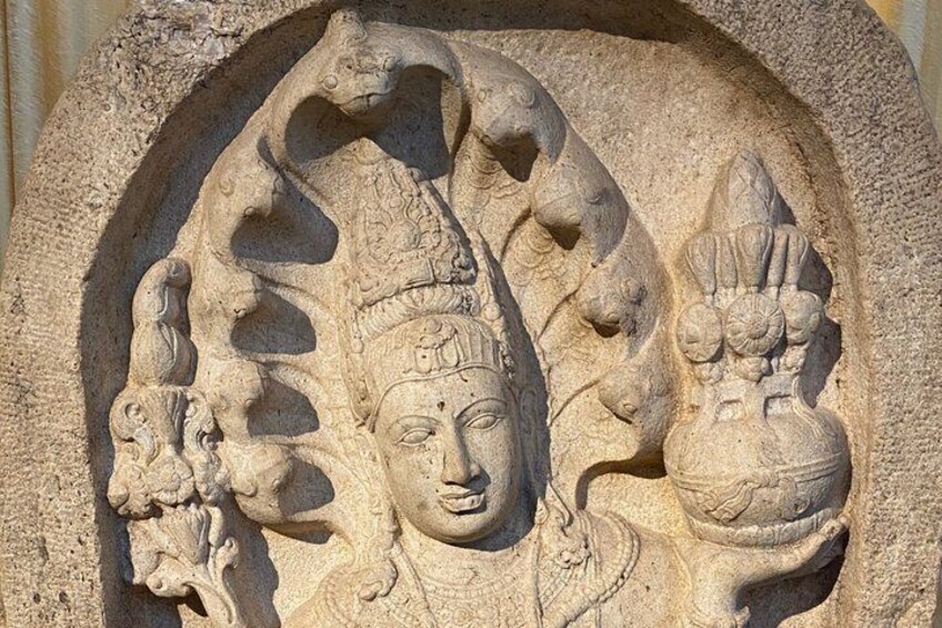 Private Guided TukTuk Tour to Anuradhapura Ancient City  4
