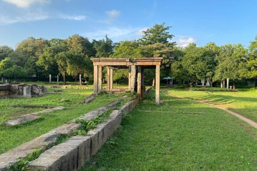 Private Guided TukTuk Tour to Anuradhapura Ancient City  1