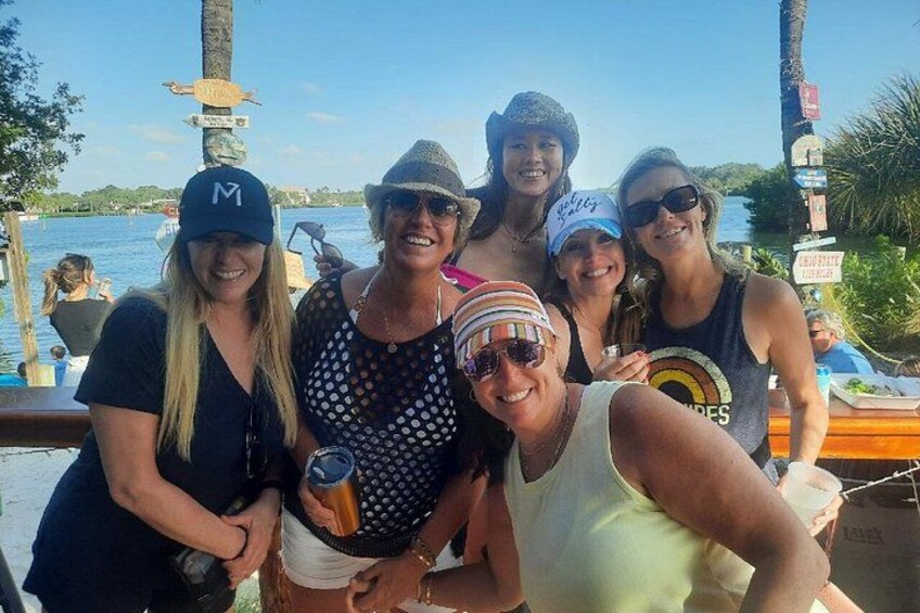 Fun Tiki Bar stops 4
