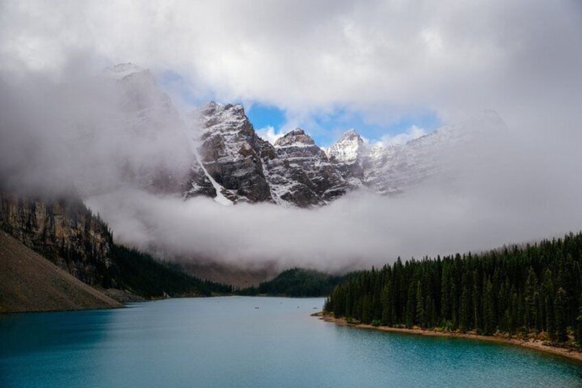 Free Shuttle Bus Access to Moraine Lake with Day Tour from Banff 4